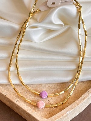 Dore Collection Pirinç Üzeri Altın Kaplama Pastel Tonlar Deniz Kabuğu Kolye⁠
