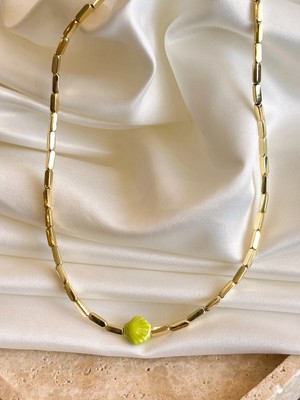 Dore Collection Pirinç Üzeri Altın Kaplama Pastel Tonlar Deniz Kabuğu Kolye⁠