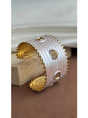 Dore Collection Premium 14K Altın Kaplama Gerçek & Deniz Mineli El Işçiliği Kelepçe Bileklik