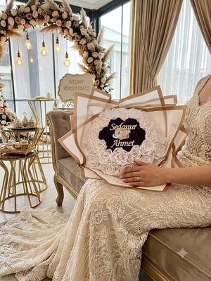 Belirtilmemiş Kişiye Özel Isimli Saten Kurdele Gül Buketi - Nişan & Söz Çiçeği Gelin Çeyizi Aksesuarı