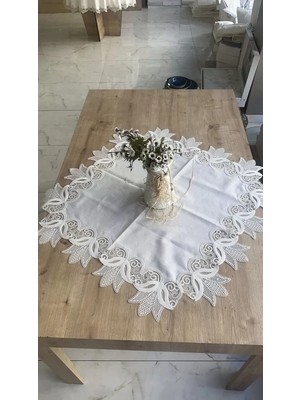Elitse Kayla Kreme Gümüş Fransız Dantel Detaylı Kare Sehpa Örtüsü 88X88 cm Zarif Model
