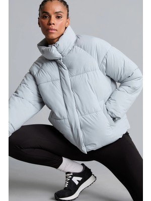 DeFacto Rüzgar Geçirmez Su İtici Regular Fit Dik Yaka Reglan Kol Kışlık Şişme Mont A1550AX26AU