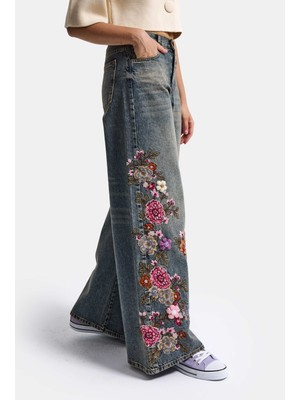 It's Basic Kadın Kot Renk 4W6-8 Palazzo Fit Nakış ve 3D Gül Detaylı Özel Tasarım Denim Jean