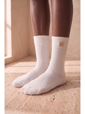 Bony Socks Kadın Gülen Surat Desenli  Soket Çorap Ekru