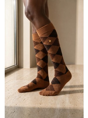 Bony Socks Kadın Ekose Desenli Zımbalı Dizüstü Çorap Kahverengi