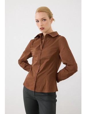 Gusto Manşeti Nakış Detaylı Slim Fit Koton Gömlek - Kahverengi