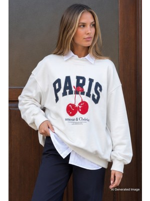 Madmext Beyaz Bisiklet Yaka Basic Sweatshirt MG2233