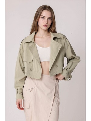 Vitrin Astarlı Önü Düğmeli Crop Trençkot