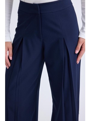 Pileli Geniş Paça Pantolon