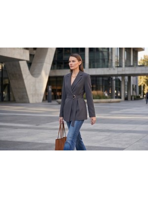 Kadın Kemer Detaylı Blazer Ceket – 5 Renk
