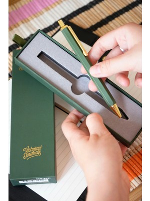 Victoria's Journals Premium Tükenmez Kalem – Metal Gövde, Mavi Yazım, Özel Hediye Kutulu