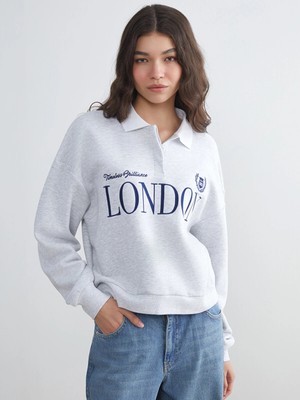 Lc Waikiki Yeni Sezon Polo Yaka London Baskılı Kadın Kalın Sweatshirt