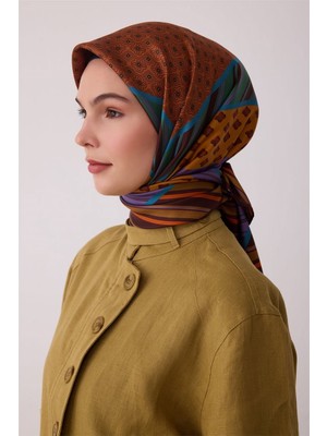 Belli Çiçek Desen Tivil Ipek Eşarp E26KA4423D01-51