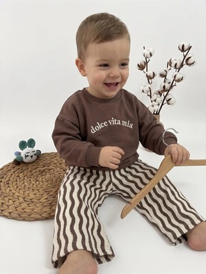 Deniva Kids Erkek Bebek Kahverengi Dolce Vita Nakışlı Dalgalı Geniş Paça Pantolonlu 2'li Sweatshirt Alt Üst Takım