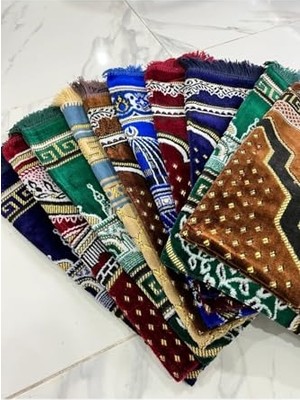 Kazan Hobi 70X110 Boyutlarında Kadife Şipinger Seccade, 380-400 G Ağırlık - Mavi