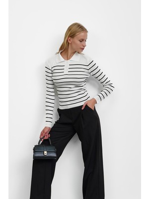 İmaj Butik Beyaz Fitilli Polo Yaka Triko Body Kazak