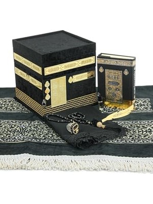 Kazan Hobi Siyah Kâbe Maketli Hediyelik Set: Kur’an-I Kerim, Eşarp, Tesbih ve Seccade