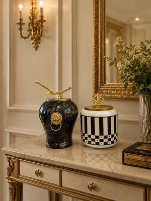 Feray Home Dekoratif - Siyah Mermer Şah Siyah Kare Dik Çizgi Oval Gold