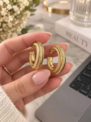 İdilce Xuping Gold Renk Dokulu Kalın Halka Küpe – Örgü Desenli Şık Kadın Küpe