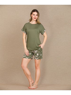 Pileli Store Şık Tasarım Çiçek Desenli Yeşil Şortlu Kısa Kol Viskon Pijama Takımı