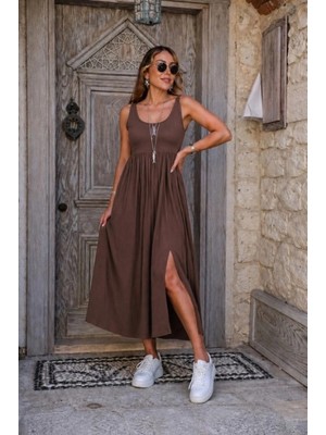 Pileli Store Kadın Askılı Yuvarlak Yakalı Yandan Yırtmaçlı Uzun Viskon Elbise