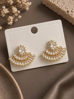 Serelya Pirinç Gold Renk Zirkon Taşlı Yelpaze Model Kadın Küpe