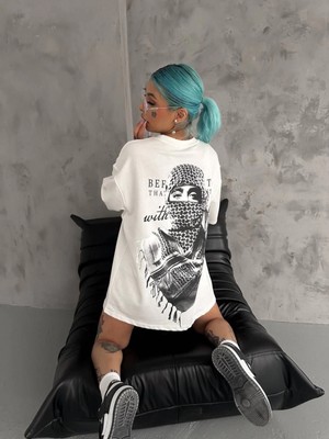 Pileli Store Baskılı Oversize T-Shirt - Beyaz -