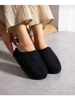 Moda Trendy Noktalı Önü Kapalı Peluş Kışlık Kadın Ev Terliği Yumuşak Kalın Taban Sıcak Tutan Iç Mekan Rahat Terlikler Misafir Çeyizlik Hediye