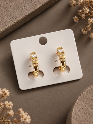 Serelya Pirinç Gold Renk Zirkon Taşlı Vintage Kadın Küpe