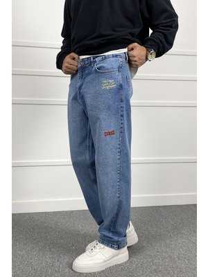 Alışveriş Sokağı Eskitme Nakışlı Yıkamalı Regular Kalıp Denim Jean Kot Pantolon