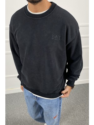Alışveriş Sokağı Day Baskılı Yıkamalı Bisiklet Yaka Oversize Sweatshirt | STK2082-SWEATSHIRT