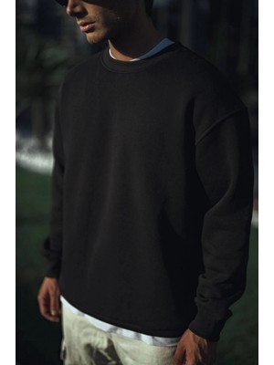 Pileli Store Kışlık Bisiklet Yaka Üç Iplik Basic Sweatshirt - Siyah -