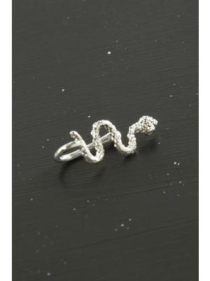 Pileli Store Yılan Tragus Piercing 1 Adet