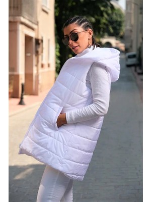 Keyifli Moda Beyaz Kapüşonlu Cepli Kolsuz Şişme Yelek