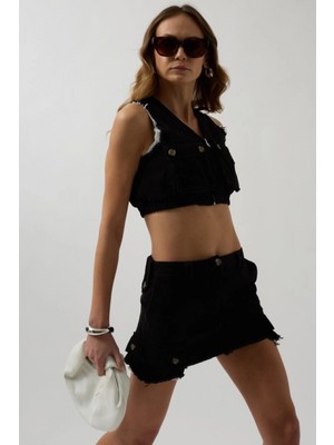 Pileli Store V Yaka Düğmeli Crop Yelek