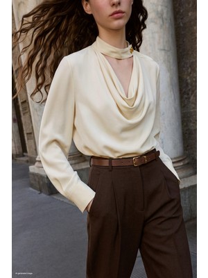 Sateen Degaje Yaka Bluz - Bej