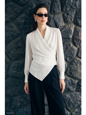 Sateen Çizgi Desenli Kruvaze Bluz - Ekru