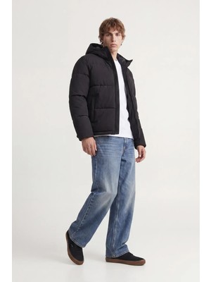 Jack & Jones Erkek Jjgalaxy Kapüşonlu Şişme Mont 12303930 Siyah