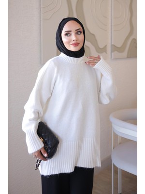 İmaj Butik Beyaz Bisiklet Yaka Oversize Şardon Triko Kazak