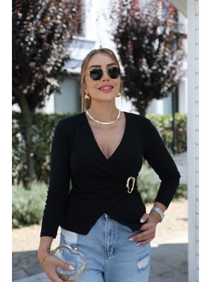 Pileli Store Kadın Uzun Kollu Kruvaze Yakalı Toka Detaylı Viskon Bluz