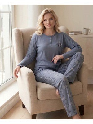 Kadın Kışlık Büyük Beden Curve Nakışlı Desenli Yakası Düğmeli Uzun Kollu Pijama Takımı