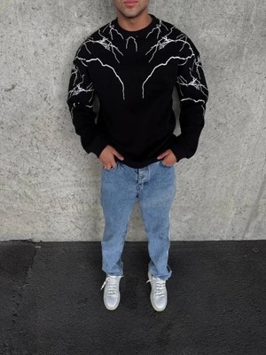 Pileli Store Yıldırım Baskılı Bisiklet Yaka Sweatshirt - Siyah