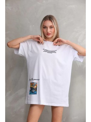 Pileli Store Unisex Bisiklet Yaka Baskılı Oversize T-Shirt - Beyaz