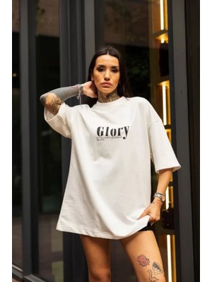 Pileli Store Unisex Bisiklet Yaka Baskılı Oversize T-Shirt - Beyaz