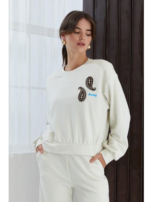 Naar Kadın Bisiklet Yaka Pamuklu Uzun Kollu Sweatshirt Nakış İşlemeli