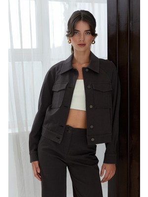 Naar Kadın Oversize Gömlek Yaka Düğmeli Cepli Dokulu Kumaş Crop Ceket
