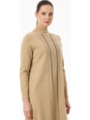 Belirtilmemiş .21768.1 Saç Örgülü Taşlı Triko Tunik
