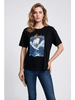 Sempre Kadın Bisiklet Yaka Baskılı Taş İşlemeli Pamuk Karışımlı Kısa Kollu T-Shirt 25Y6032