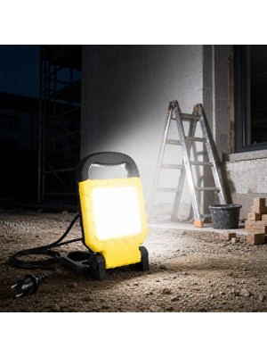 Neva Home 45W Seyyar LED Projektör – 6400K Beyaz Işık, 4900 Lümen, 360W Eşdeğer, 1.5 M Kablolu, Katlanabilir Taşınabilir Çalışma Lambası (220V)