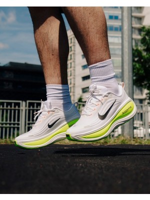 Nike Zoomx Vomero Plus Yol Koşu Ayakkabısı-Sportxstore